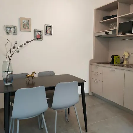 Iris Ar Holiday-home Διαμέρισμα Πεσκιέρα ντελ Γκάρντα