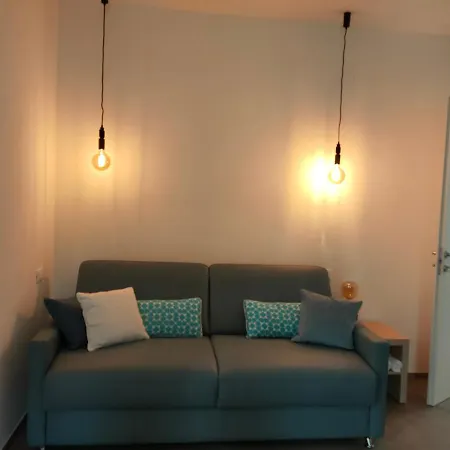 Iris Ar Holiday-home Πεσκιέρα ντελ Γκάρντα