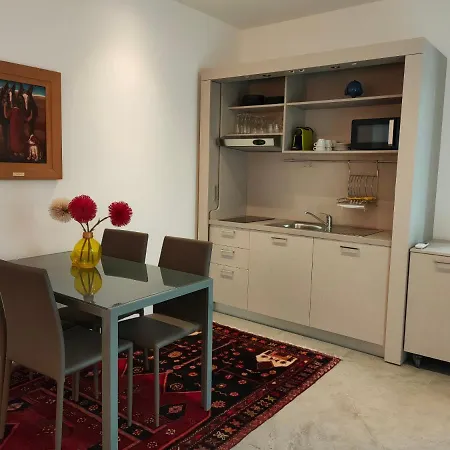 Iris Ar Holiday-home Apartman *